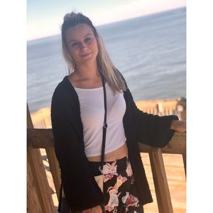 Meet your Posher, Alyson